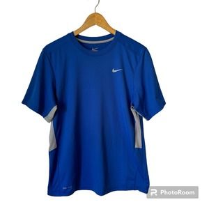 Nike Dri-Fit Running Shirt Mens Size Medium Short Sleeve Athletic Workout Gym